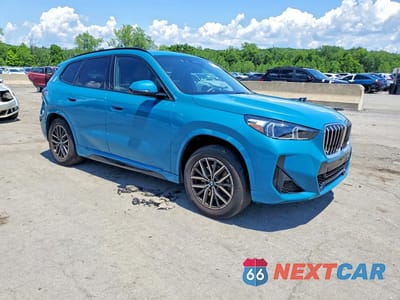 Czwarte zdjęcie samochodu z boku: 2023 BMW X1 XDRIVE28I VIN:WBX73EF03P5W71348 - miniatura