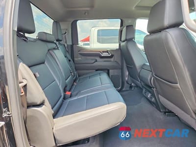 Zdjęcie 10 z 12 samochodu: 2025 GMC SIERRA C1500 SLT VIN:3GTPHDED1SG178704 - miniatura