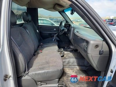 Zdjęcie 10 z 12 samochodu: 2004 GMC NEW SIERRA K1500 VIN:1GTEK14X14Z229821 - miniatura