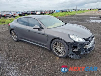 Czwarte zdjęcie samochodu z boku: 2016 PORSCHE PANAMERA 2 VIN:WP0AA2A76GL007424 - miniatura