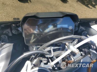 Zdjęcie 7 z 9 samochodu: 2022 YAMAHA YZFR7 VIN:JYARM38Y2NA001364 - miniatura