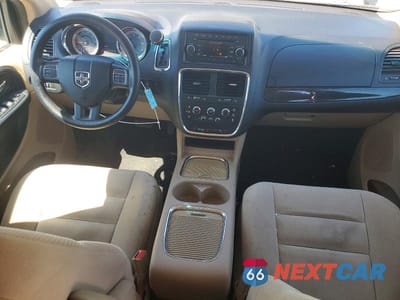 Zdjęcie 8 z 13 samochodu: 2016 DODGE GRAND CARAVAN SXT VIN:2C4RDGCGXGR380655 - miniatura