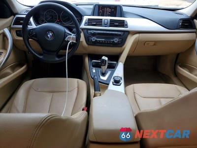 Zdjęcie 8 z 12 samochodu: 2013 BMW 328 I VIN:WBA3A5C58DF600148 - miniatura