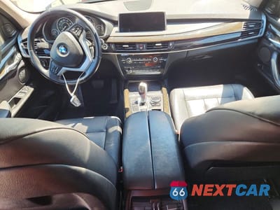 Zdjęcie 8 z 13 samochodu: 2014 BMW X5 XDRIVE35D VIN:5UXKS4C56E0J95027 - miniatura