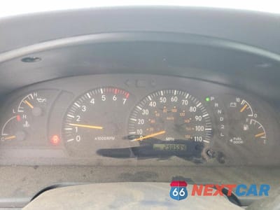 Zdjęcie 9 z 12 samochodu: 2002 TOYOTA TUNDRA SR5 V8 VIN:5TBRT341X2S280490 - miniatura