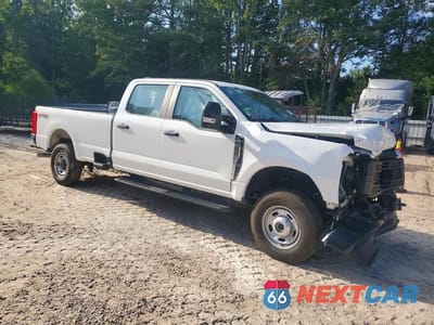 Czwarte zdjęcie samochodu z boku: 2024 FORD F250 SUPER DUTY VIN:1FT7W2BA2RED78304 - miniatura