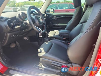 Zdjęcie 7 z 13 samochodu: 2020 MINI COOPER S VIN:WMWXR5C01L2L85233 - miniatura