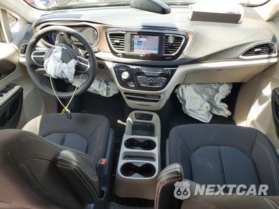 Zdjęcie 8 z 13 samochodu: 2023 CHRYSLER VOYAGER LX VIN:2C4RC1CG9PR535356 - miniatura