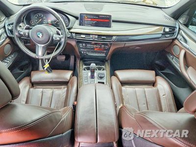 Zdjęcie 8 z 13 samochodu: 2018 BMW X5 XDRIVE50I VIN:5UXKR6C50J0U14582 - miniatura