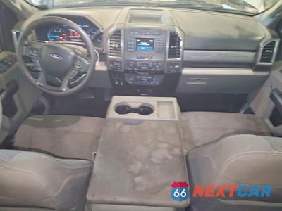 Zdjęcie 8 z 12 samochodu: 2017 FORD F250 SUPER DUTY VIN:1FT7X2BT3HEE02638 - miniatura