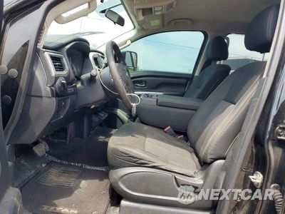 Zdjęcie 7 z 13 samochodu: 2017 NISSAN TITAN XD SV VIN:1N6BA1F31HN552549 - miniatura