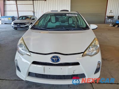 Piąte zdjęcie samochodu w środku: 2014 TOYOTA PRIUS C ONE VIN:JTDKDTB37E1068545 - miniatura