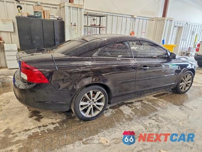 Trzecie zdjęcie samochodu z tyłu: 2011 VOLVO C70 T5 VIN:YV1672MCXBJ109594 - miniatura