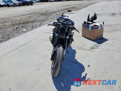 Drugie zdjęcie samochodu z przodu: 2006 YAMAHA YZFR6 L VIN:JYARJ12E76A002426 - miniatura