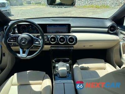 Zdjęcie 8 z 10 samochodu: 2020 MERCEDES-BENZ A 220 4MATIC VIN:W1K3G4FB6LW047761 - miniatura