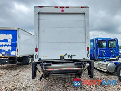 Zdjęcie 6 z 13 samochodu: 2024 FORD F650 SUPER DUTY VIN:1FDNF6AN2RDF10949 - miniatura