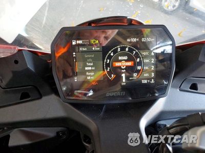 Zdjęcie 7 z 9 samochodu: 2026 DUCATI PANIGALE V2/V2 S VIN:ZDMHAU8T6TB003360 - miniatura