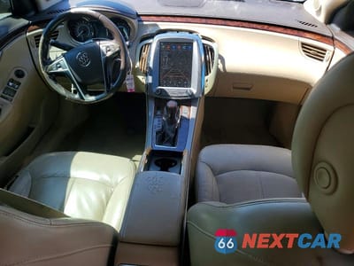 Zdjęcie 8 z 12 samochodu: 2011 BUICK LACROSSE CXL VIN:1G4GC5EC8BF318319 - miniatura