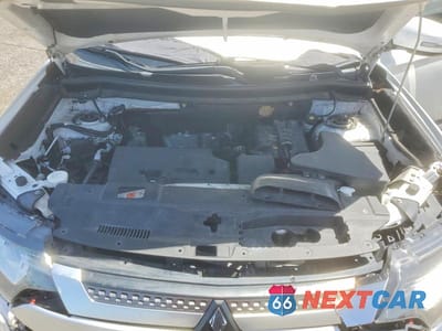 Zdjęcie 12 z 13 samochodu: 2020 MITSUBISHI OUTLANDER SE VIN:JA4AZ3A39LZ041175 - miniatura