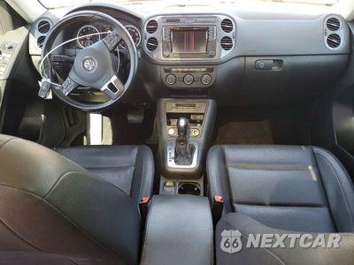 Zdjęcie 8 z 13 samochodu: 2016 VOLKSWAGEN TIGUAN S VIN:WVGAV7AX5GW575207 - miniatura