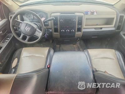 Zdjęcie 8 z 12 samochodu: 2012 DODGE RAM 5500 ST VIN:3C7WDMFL7CG224554 - miniatura