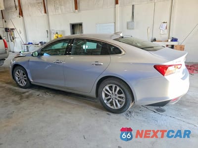 Drugie zdjęcie samochodu z przodu: 2018 CHEVROLET MALIBU LT VIN:1G1ZD5ST3JF219655 - miniatura