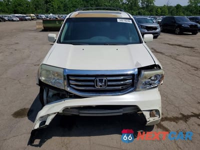Piąte zdjęcie samochodu w środku: 2013 HONDA PILOT TOURING VIN:5FNYF4H91DB029901 - miniatura