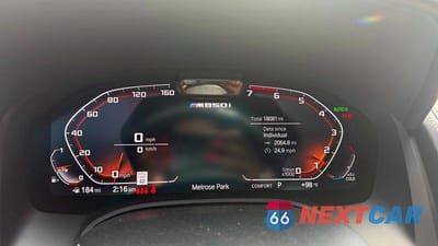 Zdjęcie 8 z 10 samochodu: 2023 BMW M850XI VIN:WBAGV8C09PCK90335 - miniatura