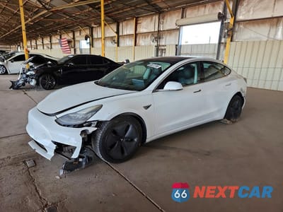 2019 TESLA MODEL 3 5YJ3E1EA9KF484714 - główne zdjęcie licytacji z USA - miniatura
