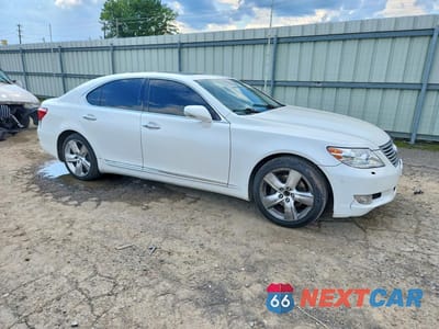 Czwarte zdjęcie samochodu z boku: 2011 LEXUS LS 460 VIN:JTHBL5EF3B5103492 - miniatura