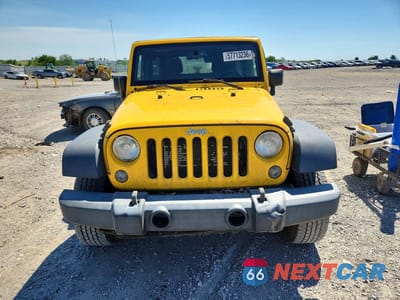 Piąte zdjęcie samochodu w środku: 2015 JEEP WRANGLER UNLIMITED SPORT VIN:1C4BJWDGXFL679329 - miniatura