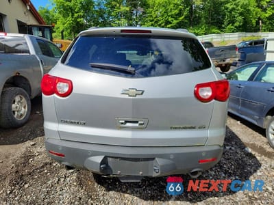 Zdjęcie 6 z 13 samochodu: 2010 CHEVROLET TRAVERSE LTZ VIN:1GNLRHED0AS116342 - miniatura