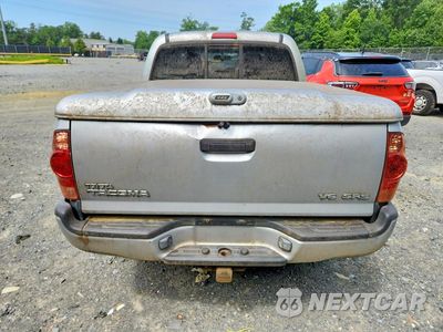Zdjęcie 6 z 12 samochodu: 2006 TOYOTA TACOMA DOUBLE CAB VIN:5TELU42N76Z248479 - miniatura