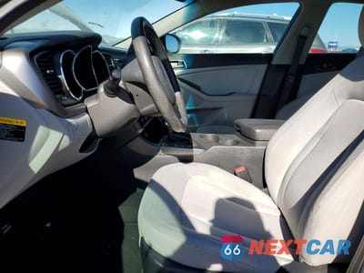 Zdjęcie 7 z 12 samochodu: 2011 KIA OPTIMA LX VIN:KNAGM4A71B5167024 - miniatura