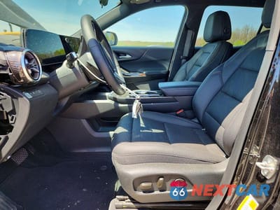 Zdjęcie 7 z 13 samochodu: 2026 CHEVROLET EQUINOX LT VIN:3GNAXPEG2TL382545 - miniatura