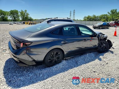 Trzecie zdjęcie samochodu z tyłu: 2024 HYUNDAI SONATA SEL VIN:KMHL64JA3RA373112 - miniatura