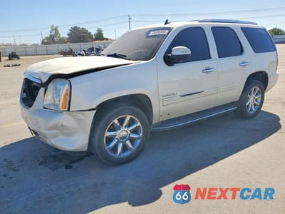 2013 GMC YUKON DENALI 1GKS2EEF7DR309421 - główne zdjęcie licytacji z USA - miniatura