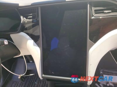 Zdjęcie 9 z 13 samochodu: 2018 TESLA MODEL X VIN:5YJXCBE28JF101270 - miniatura
