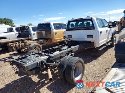 Trzecie zdjęcie samochodu z tyłu: 2022 FORD F450 SUPER DUTY VIN:1FD0W4HT0NEF82398 - miniatura