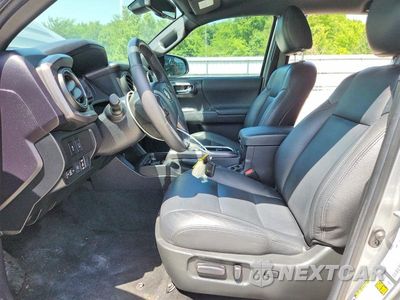 Zdjęcie 7 z 12 samochodu: 2023 TOYOTA TACOMA TRD SPORT VIN:3TMCZ5AN0PM587818 - miniatura