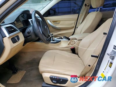 Zdjęcie 7 z 12 samochodu: 2013 BMW 328 I VIN:WBA3A5C58DF600148 - miniatura