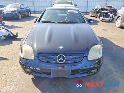 Zdjęcie 9 z 24 samochodu: 2002 MERCEDES-BENZ SLK 320 VIN:WDBKK65F62F252434 - miniatura