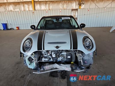 Piąte zdjęcie samochodu w środku: 2021 MINI COOPER S CLUBMAN ALL4 VIN:WMWXJ1C06M2P38700 - miniatura