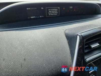 Zdjęcie 9 z 12 samochodu: 2021 TOYOTA PRIUS LE VIN:JTDKAMFUXM3150953 - miniatura