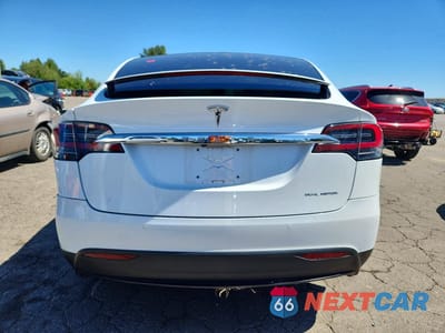 Zdjęcie 6 z 12 samochodu: 2020 TESLA MODEL X VIN:5YJXCDE20LF234006 - miniatura
