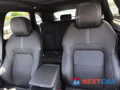 Zdjęcie 10 z 15 samochodu: 2026 JAGUAR F-PACE R-DYNAMIC S VIN:SADCT2EX4TA755998 - miniatura