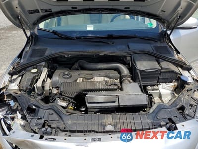 Zdjęcie 11 z 12 samochodu: 2014 VOLVO S60 T5 VIN:YV1612FS0E2271934 - miniatura