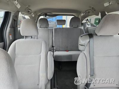 Zdjęcie 10 z 13 samochodu: 2016 TOYOTA SIENNA LE VIN:5TDKK3DC0GS699677 - miniatura