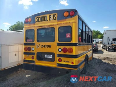 Czwarte zdjęcie samochodu z boku: 2012 CHEVROLET EXPRESS G3 - SCHOOL BUS VIN:1GB3G3BL4C1186372 - miniatura