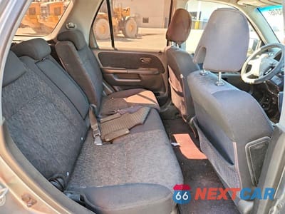 Zdjęcie 10 z 12 samochodu: 2005 HONDA CR-V LX VIN:JHLRD68565C019806 - miniatura